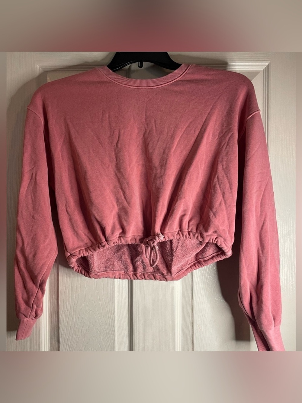 Forever 21 Pink Cropped sweatshirt  size small women’s